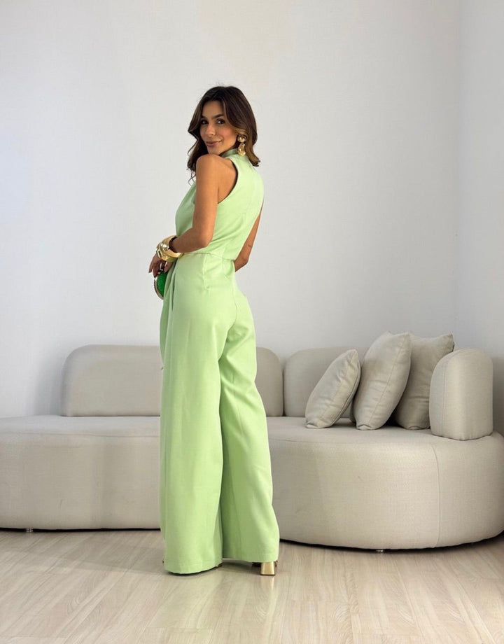 Amara™ | Tuta Elegante con Scollo a V