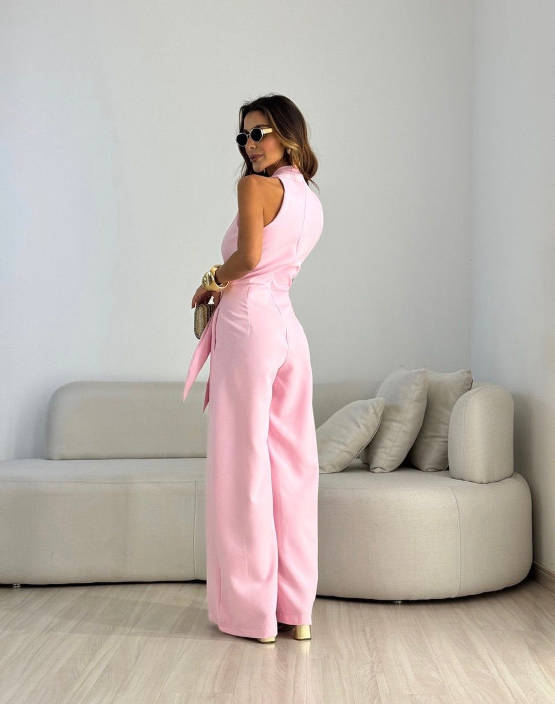 Amara™ | Tuta Elegante con Scollo a V