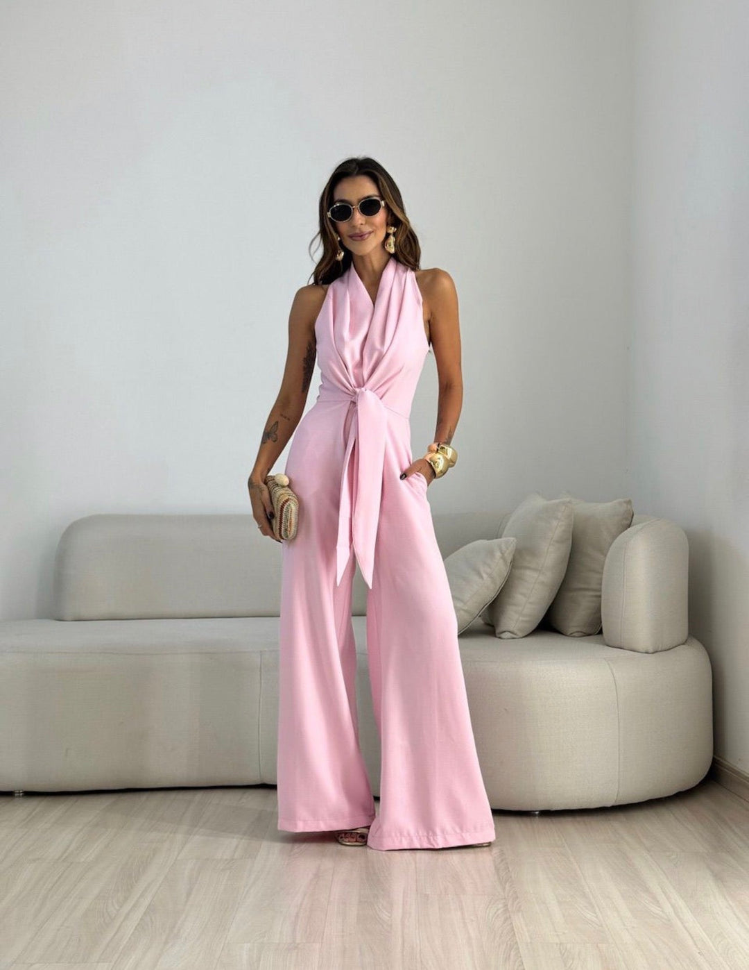 Amara™ | Tuta Elegante con Scollo a V