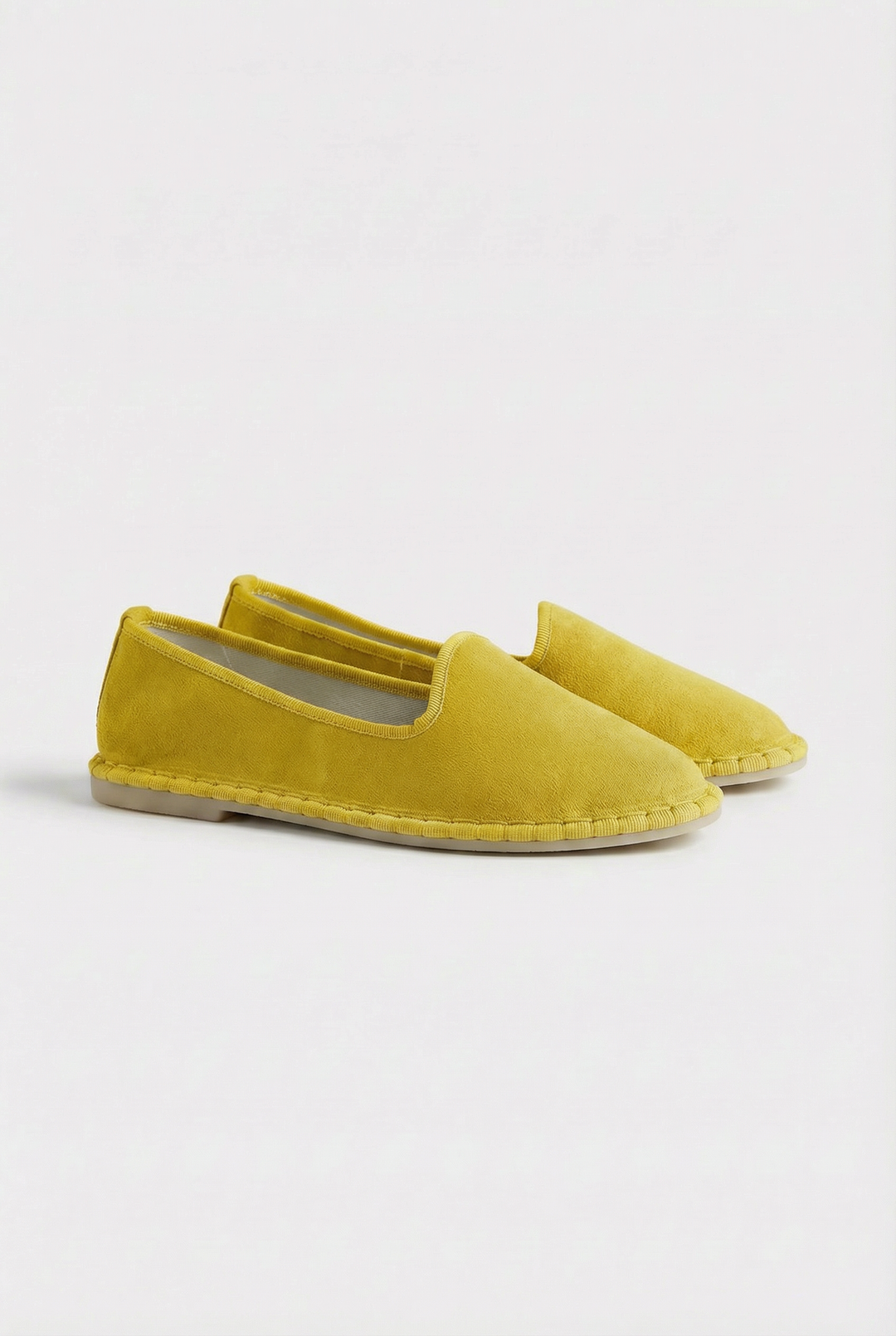 Velluto Chic – Pantofole Friulane in Velluto