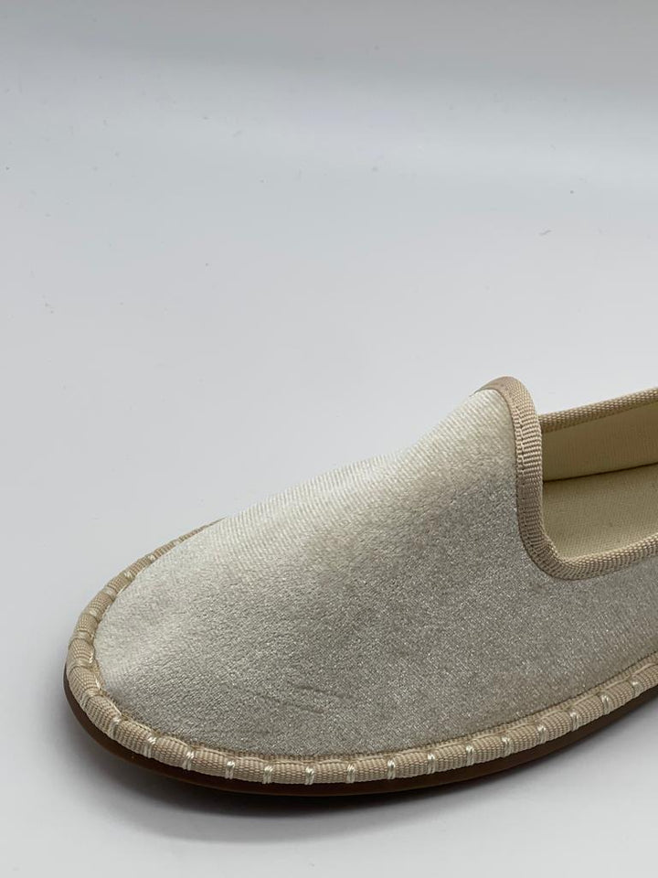 Velluto Chic – Pantofole Friulane in Velluto