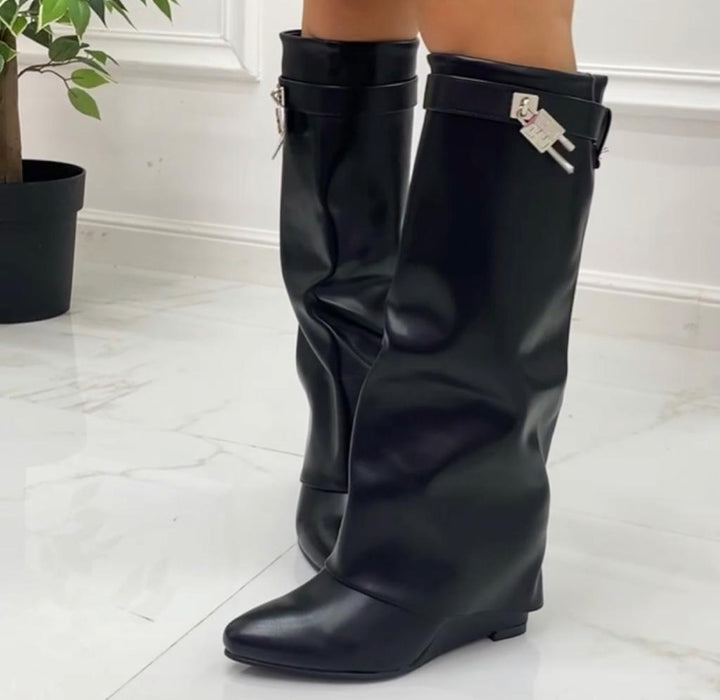 Nera Wedge – Comodi stivali da donna con tacco a zeppa, neri